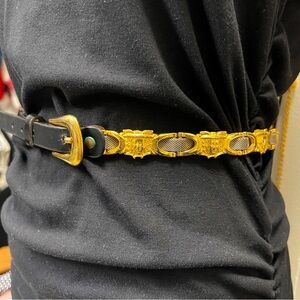 Twiggy Firenze Made In Italy Gold & Silver Leather Medusa Belt Approx 34.75”